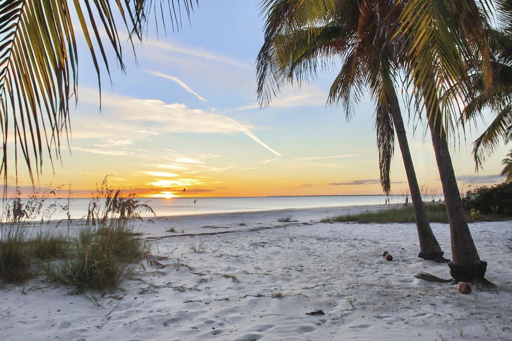 Island Winds 521 By Sun Palace Vacations Apartment Fort Myers Beach Exterior photo